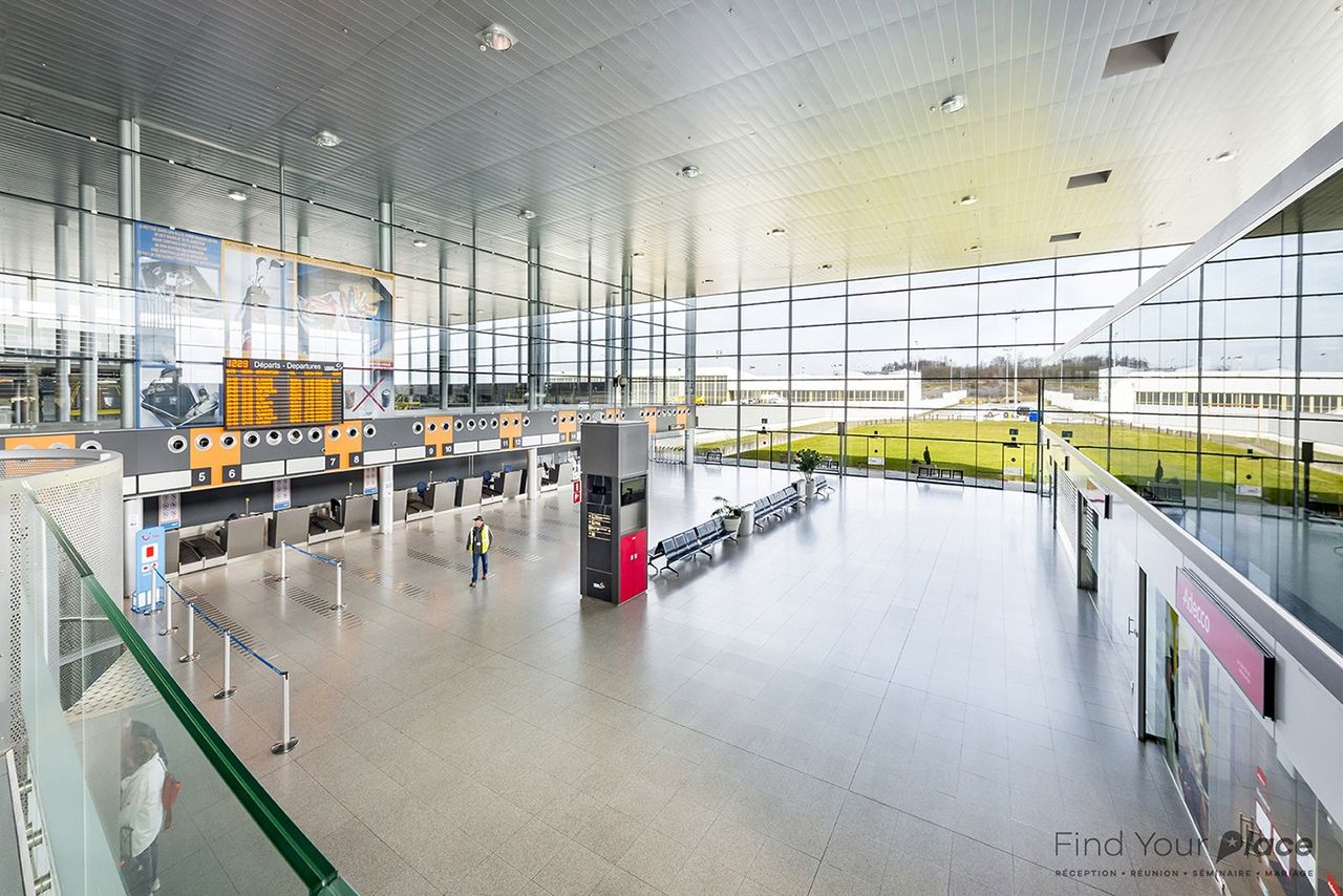 1/2 terminal
