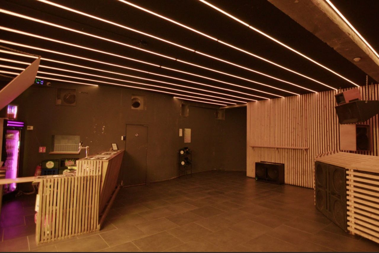 UMI 1st Floor