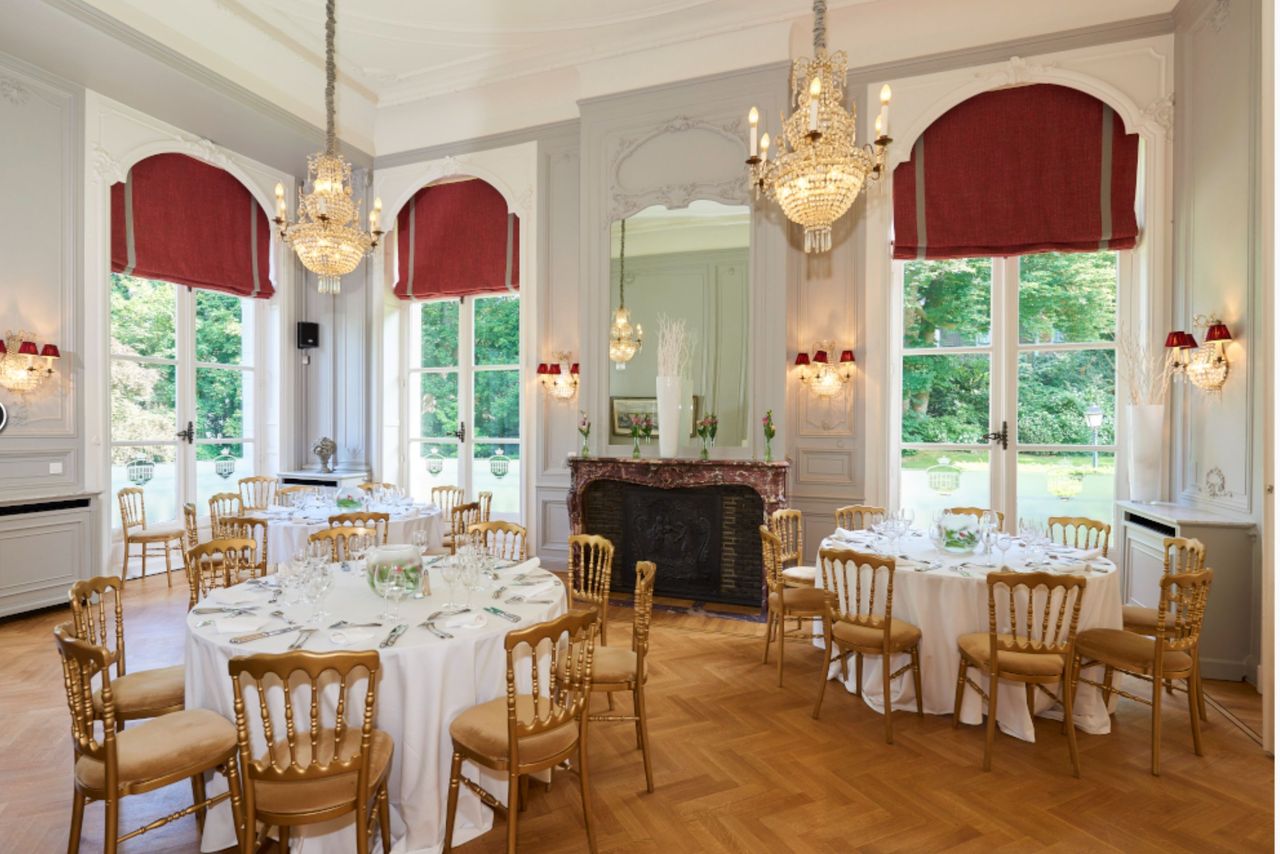 Salons en enfilade et attenants au Grand Hall