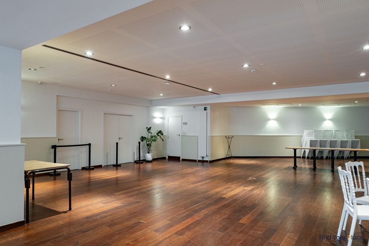 Salle Max Ballroom